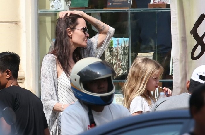 Angelina Jolie ngot ngao khi xuat hien ben nguoi tinh tin don hinh anh 4