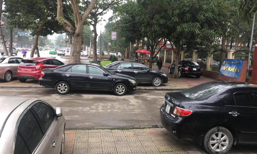 giành vỉa hè, giành lại vỉa hè, TP Vinh, bí thư thành Vinh