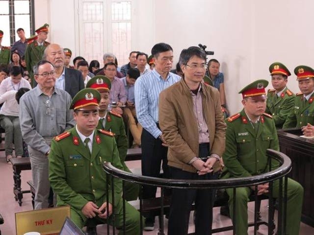 bo giang kim dat khang cao ban an toi rua tien hinh anh 1