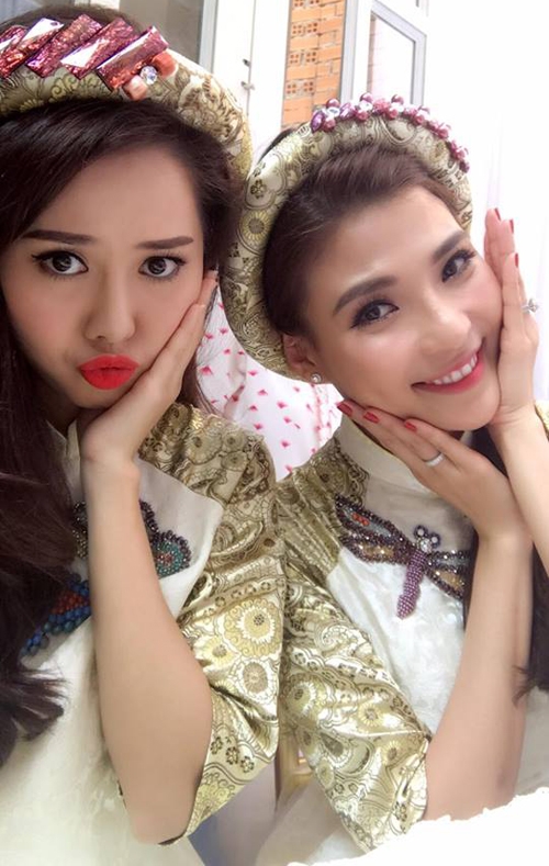 dien-vien-nguyet-anh-len-xe-hoa-voi-ong-xa-nguoi-an-do-7