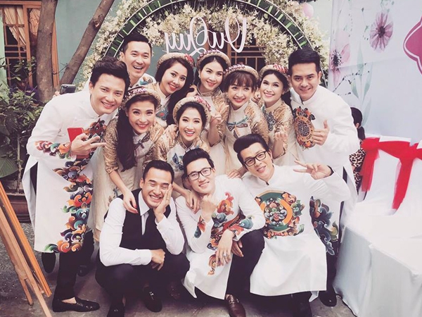 dien-vien-nguyet-anh-len-xe-hoa-voi-ong-xa-nguoi-an-do-9