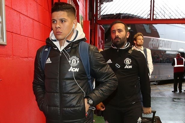 Em ho Marcos Rojo bi ban chet tai que nha hinh anh 1