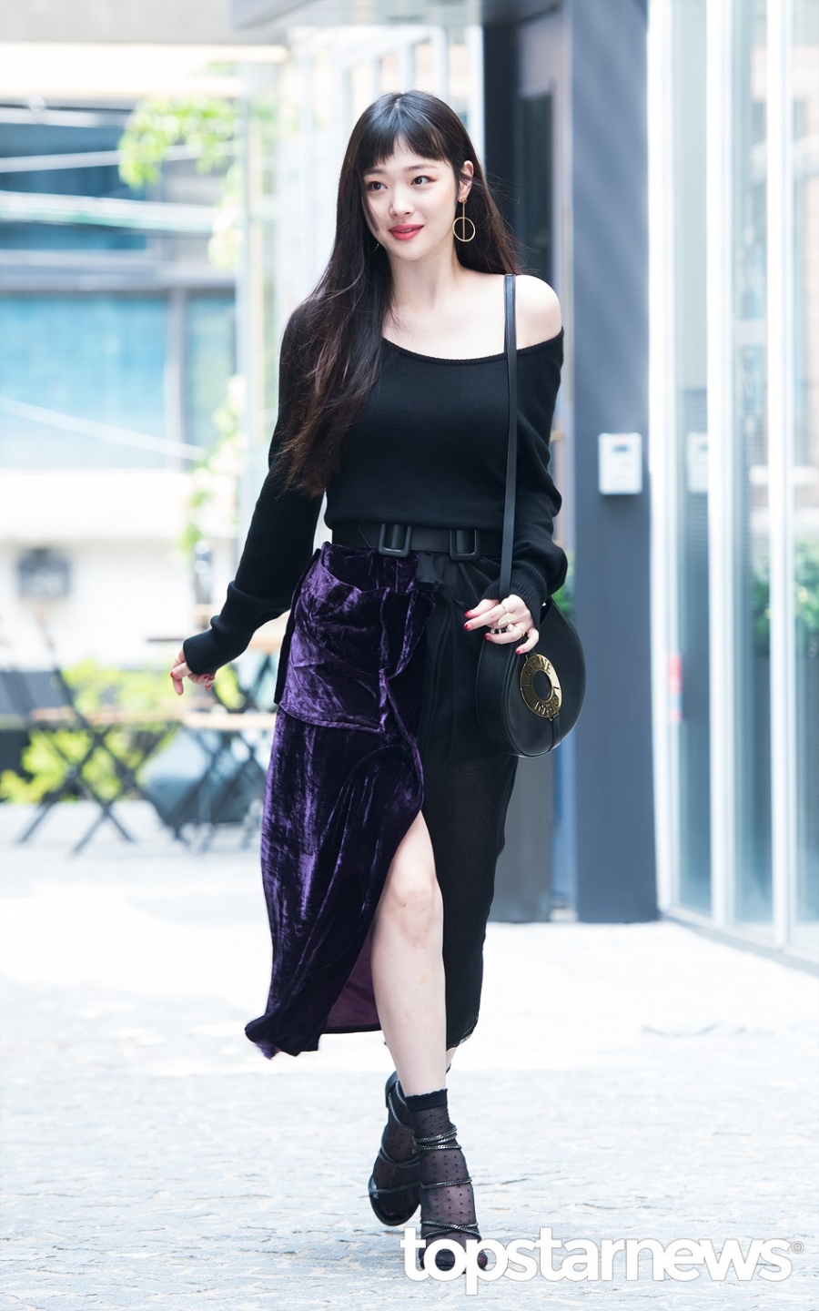 Thoi trang noi bat cua kieu nu noi loan Sulli hinh anh 4