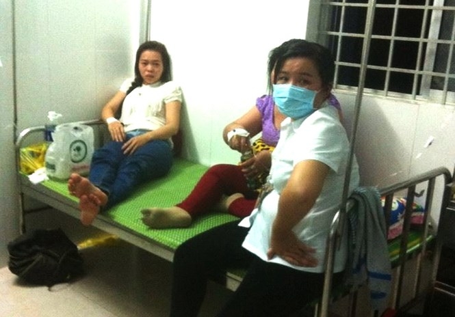 Các công nhân đang điều trị tại Bệnh viện đa khoa khu vực Lai Lậy /// Ảnh: CTV
