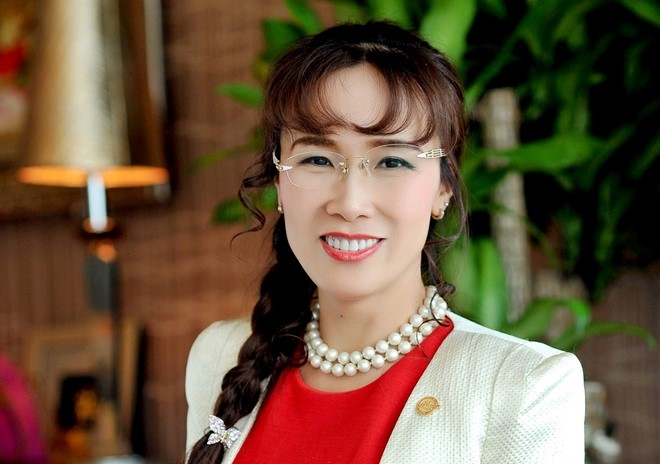 Viet Nam lan dau co nu ty phu USD tu than hinh anh 1