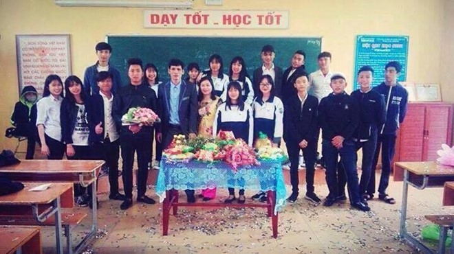 Thay giao chu nhiem dat hoc tro di to tinh trong ngay 8/3 hinh anh 3