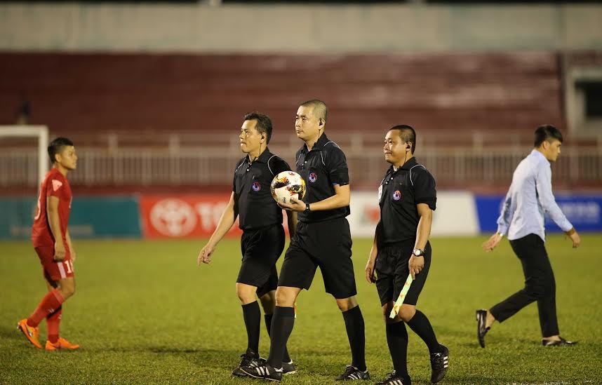 Dương Văn Hiền, Nguyễn Văn Mùi, Nguyễn Trọng Thư, trọng tài, V-League
