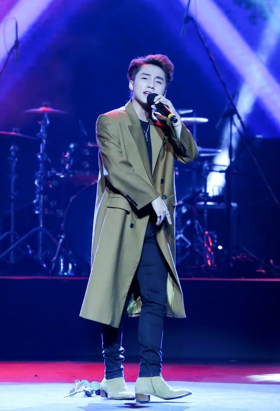 Son Tung M-TP la ca si Viet dau tien to chuc hop fan o Han Quoc hinh anh 2