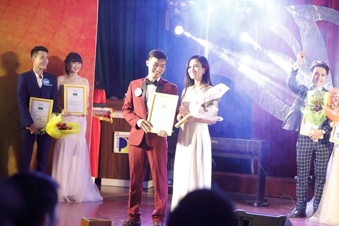 Thieu nu Viet duoc dan mang Han Quoc khen xinh dep la ai? hinh anh 4