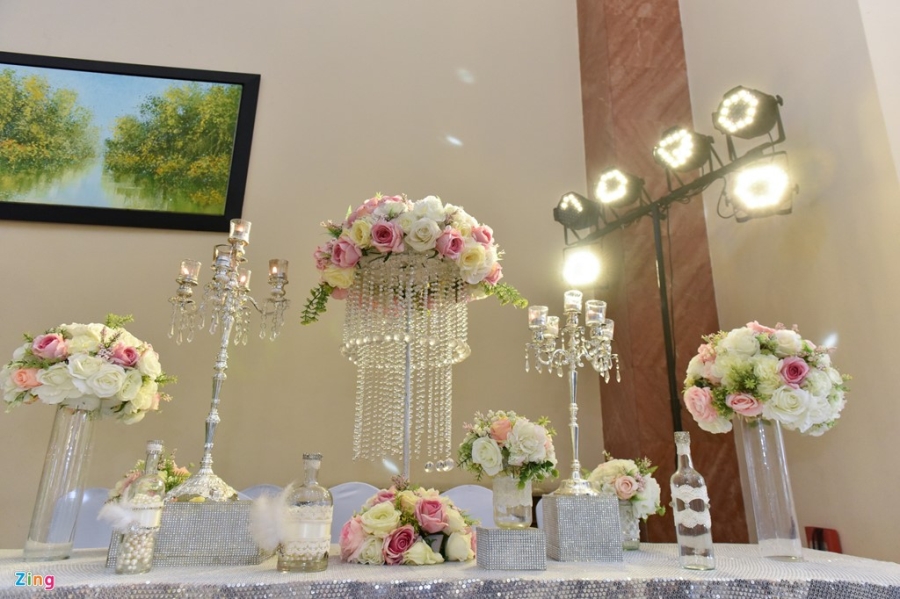Hoa hau bien Van Anh rang ro trong le cuoi lan hai hinh anh 2
