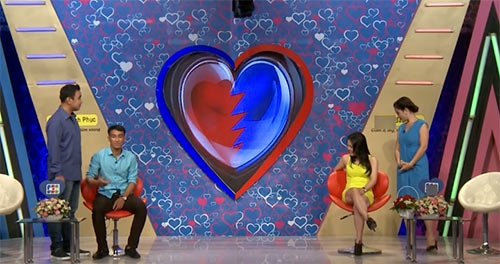 co gai xinh dep doi tim ban trai cang den cang tot, sau do choang vang khi tam man keo len - 9