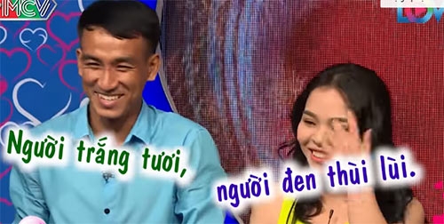 co gai xinh dep doi tim ban trai cang den cang tot, sau do choang vang khi tam man keo len - 11