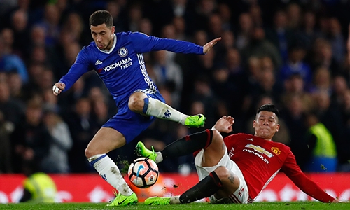 conte-to-cau-thu-man-utd-ra-don-hoi-dong-voi-hazard