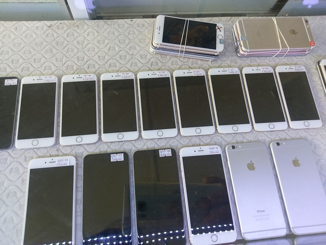 iPhone cũ loạn giá bán