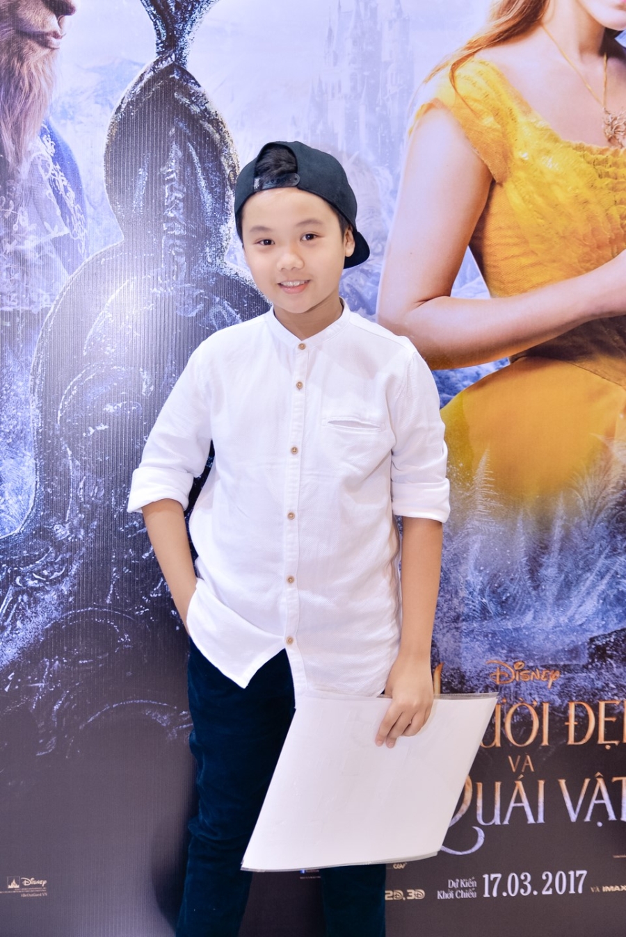 Dan sao Viet hao huc di xem phim 'Nguoi dep va quai vat' hinh anh 6