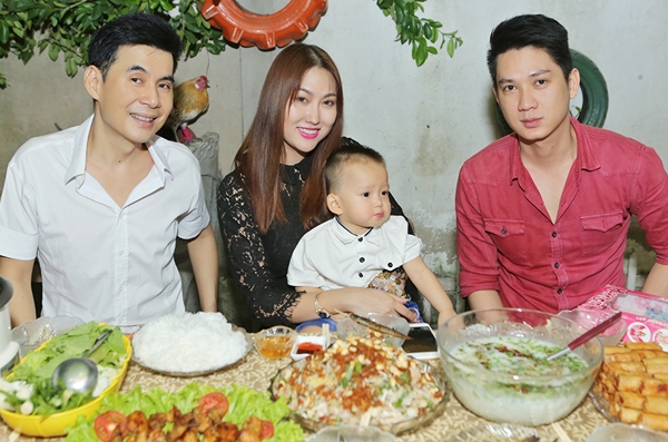 phi-thanh-van-van-chua-xong-thu-tuc-ly-hon-voi-bao-duy-3