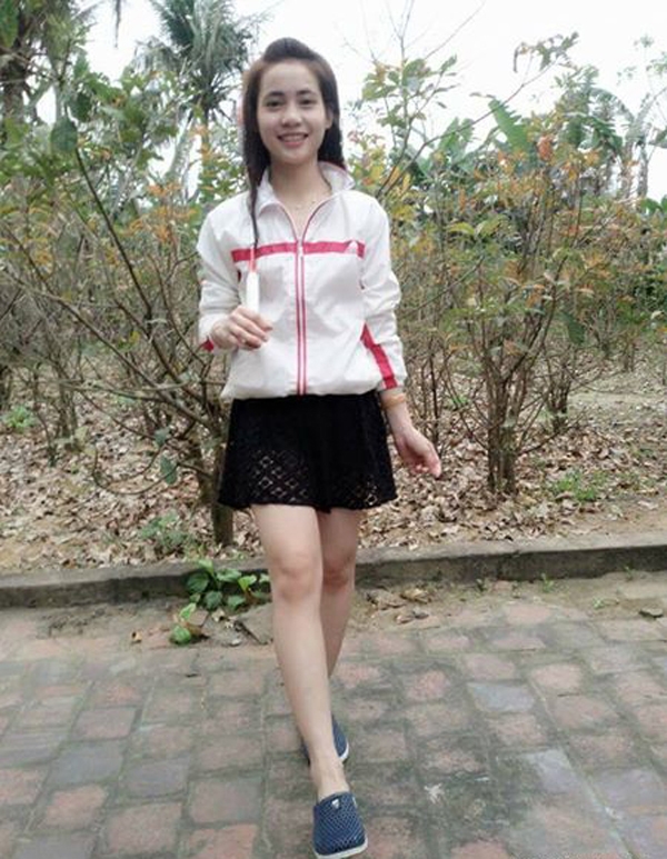  Sau gần 1 tháng mất liên lạc với gia đình, Huyền đã về nhà an toàn. 