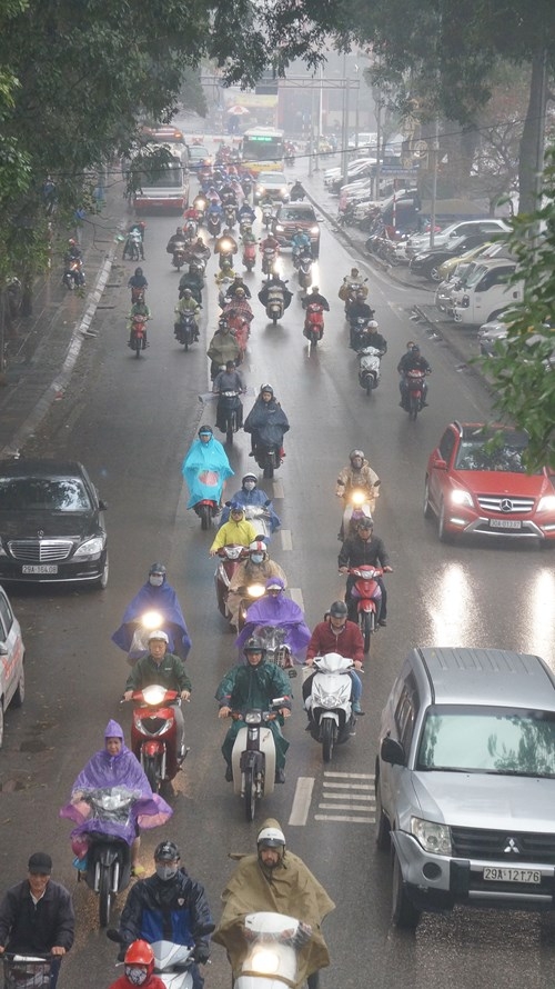 Cuộc sống người dân thủ đô trong mịt mù hơi nước ảnh 16