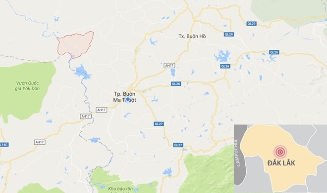 Dang dot rac, cu ba 83 tuoi nga vao lua tu vong hinh anh 1