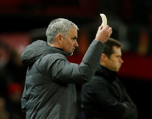 Mourinho boc chuoi tiep suc cho hoc tro hinh anh 3