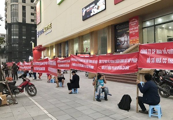 hồ gươm plaza,khu đô thị mỗ lao,biểu tình phản đối chủ đầu tư,phí dịch vụ chung cư,tranh chấp chung cư