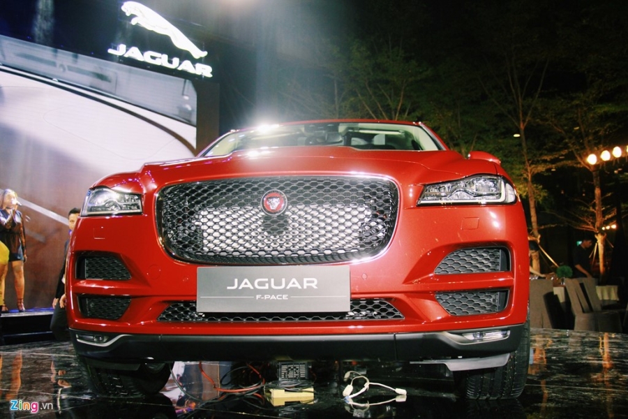 Jaguar F-Pace dau tien ra mat tai Viet Nam hinh anh 4