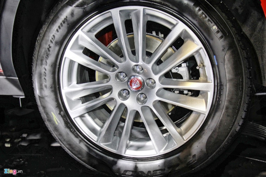 Jaguar F-Pace dau tien ra mat tai Viet Nam hinh anh 6