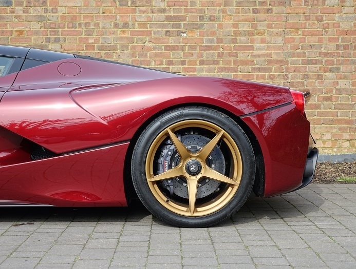 Sieu xe Ferrari LaFerrari cu rao ban gia 3,4 trieu USD hinh anh 3