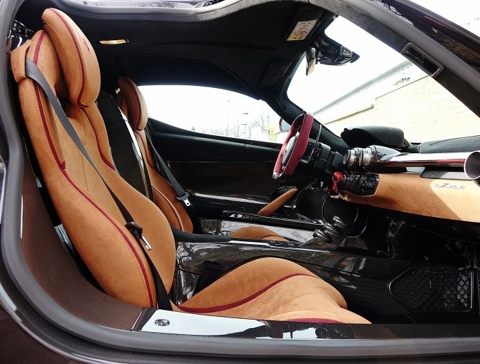 Sieu xe Ferrari LaFerrari cu rao ban gia 3,4 trieu USD hinh anh 5