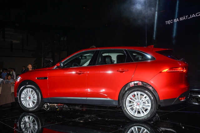 Đối thủ Porsche Macan, Jaguar F-Pace, chính thức ra mắt tại Việt Nam - Ảnh 17.