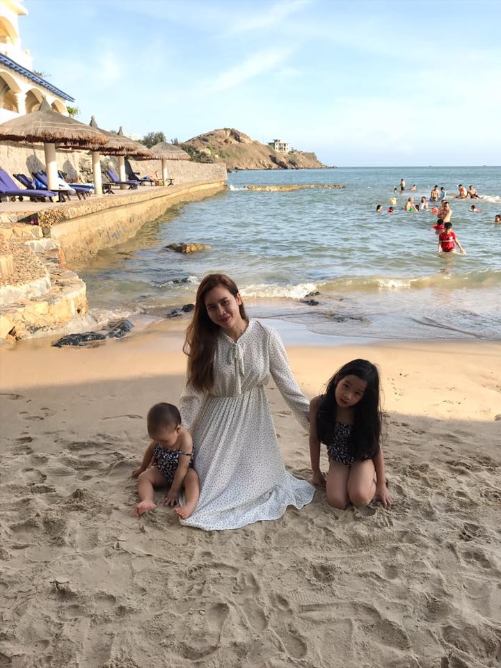 luu huong giang hiem hoi khoe anh ben be thu 2 