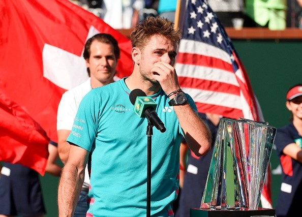 Wawrinka bat khoc, goi Federer la ‘do khon’ hinh anh 1