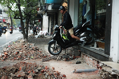 nhung bac tam cap chuan nhat ha noi sau con loc gianh lai via he hinh anh 13