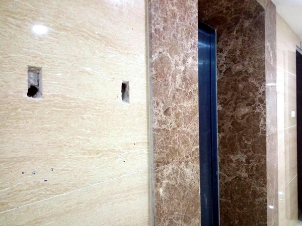 Hà Nội: Háo hức nhận nhà, nhiều cư dân tá hỏa khi chung cư vẫn là... bãi chiến trường - Ảnh 5.