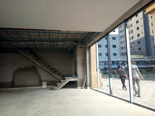 Hà Nội: Háo hức nhận nhà, nhiều cư dân tá hỏa khi chung cư vẫn là... bãi chiến trường - Ảnh 13.
