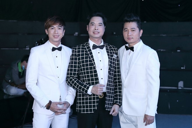 Ngoc Son hua khong thien vi hoc tro khi cham thi hinh anh 2