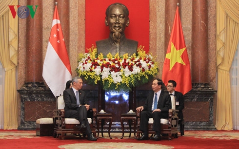 chu tich nuoc tran dai quang tiep thu tuong singapore ly hien long hinh 2