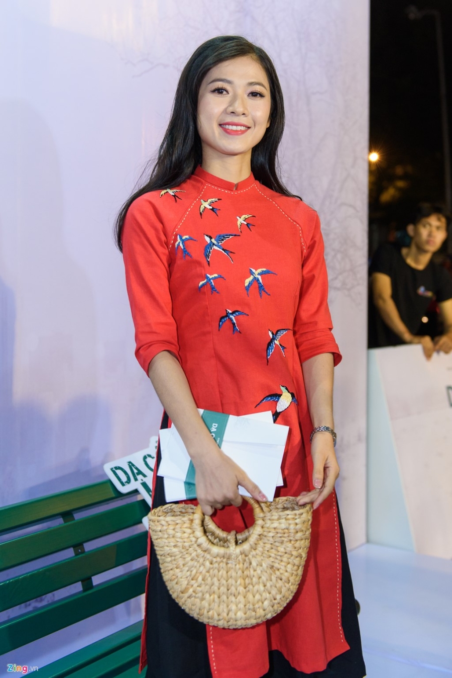 Hoai Linh va dan sao Viet tren tham do ra mat phim 'Da co hoai lang' hinh anh 7