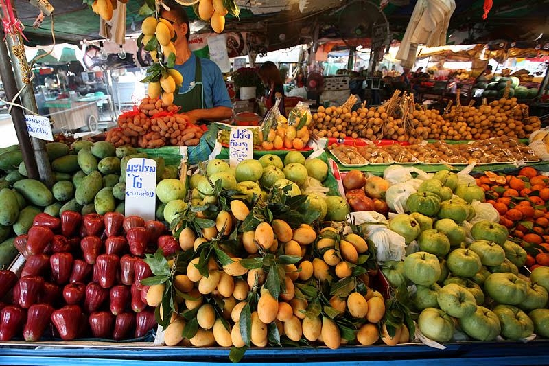 thực phẩm bẩn, thực phẩm ngoại, vệ sinh an toàn thực phẩm, người Việt, sính ngoại