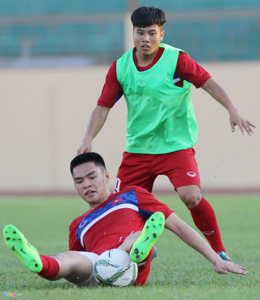 U20 Viet Nam: Tony Tuan Anh da cap voi Thanh Hau hinh anh 5