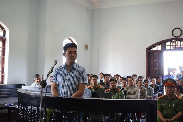 vụ án Trần Minh Lợi, chủ facebook diệt giặc nội xâm, đưa hối lộ, Đắk Nông, cán bộ ngân hàng