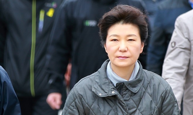 Pha Sewol duoc keo len va su sup do cua Tong thong Park hinh anh 1
