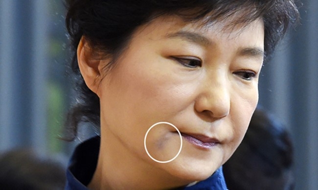 '7 tieng bien mat' bi an cua ba Park khi pha Sewol chim hinh anh 2
