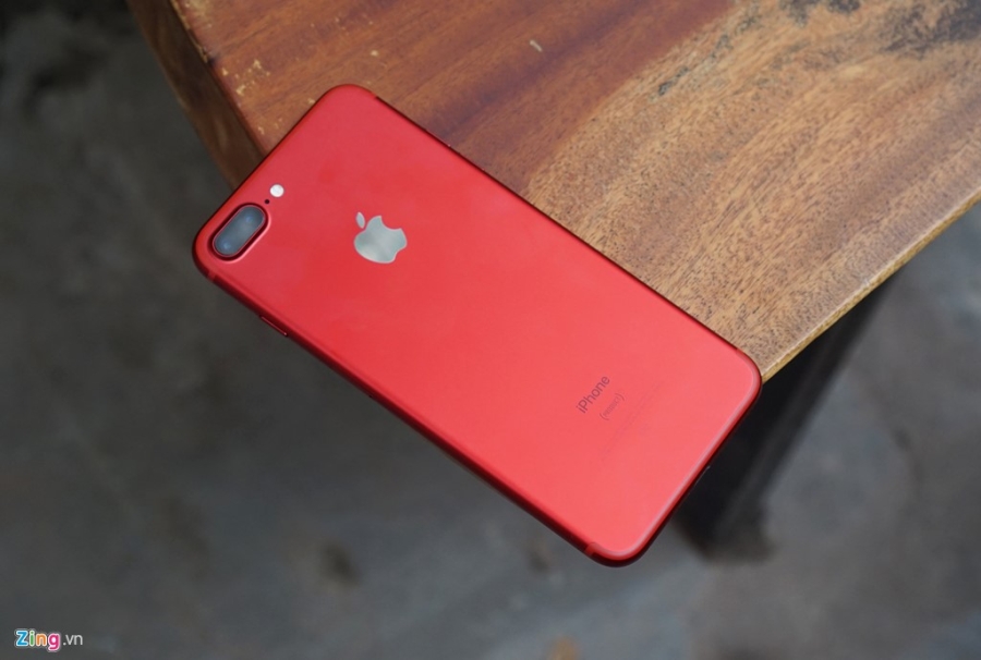 Can canh iPhone 7 Plus do tai VN: Doc, dep, gia cao hinh anh 3