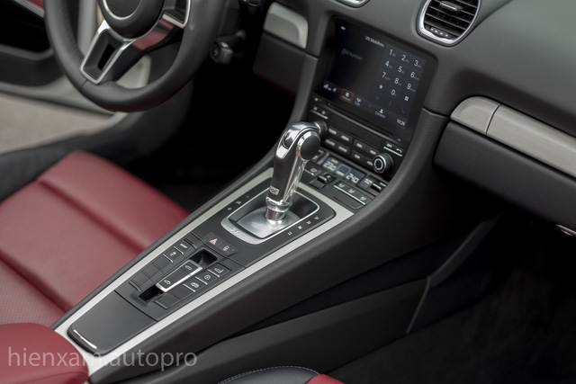 Cận cảnh Porsche 718 Boxster giá 4,5 tỉ đồng tại Việt Nam - Ảnh 14.