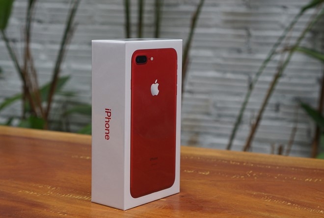 iPhone 7 Plus mau do ve Viet Nam voi gia 25 trieu dong hinh anh 2