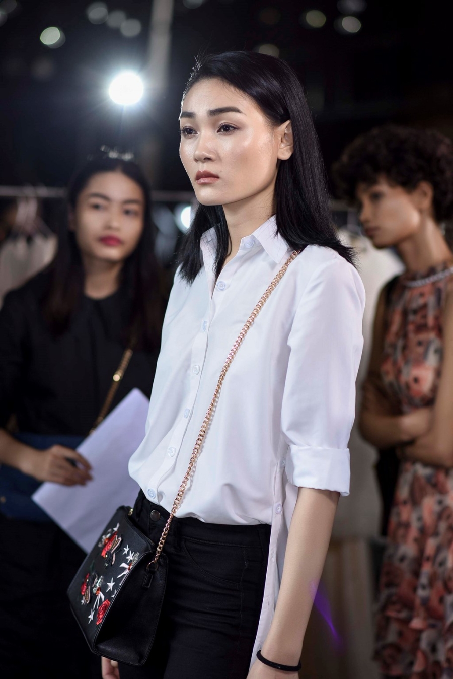 Lan Khue va dan mau mac sanh dieu tap catwalk hinh anh 4