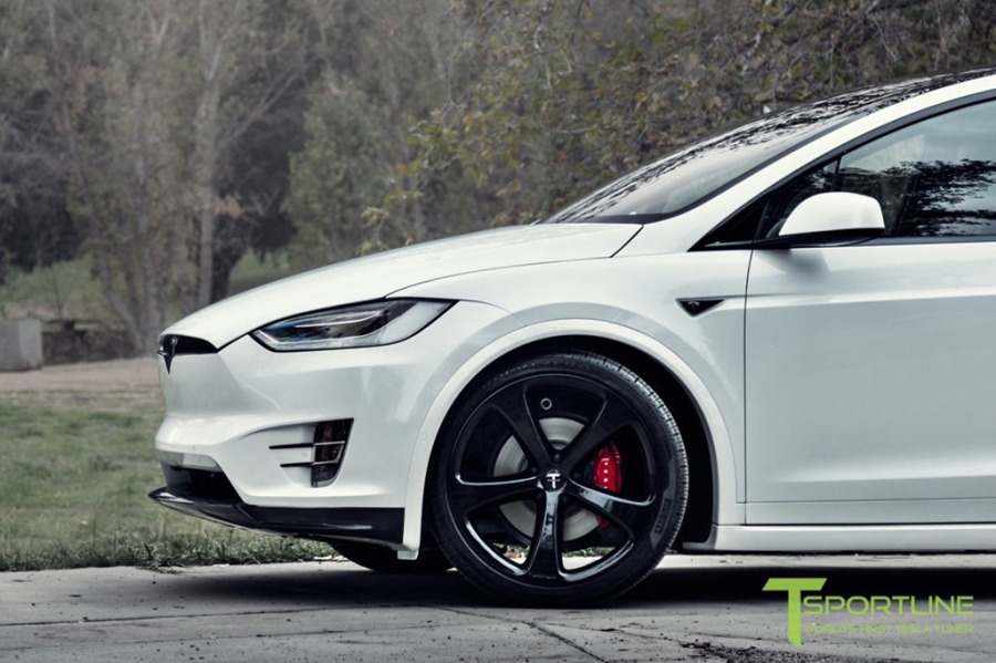 Xe dien Tesla Model X noi that Bentley rao gia 180.000 USD hinh anh 3