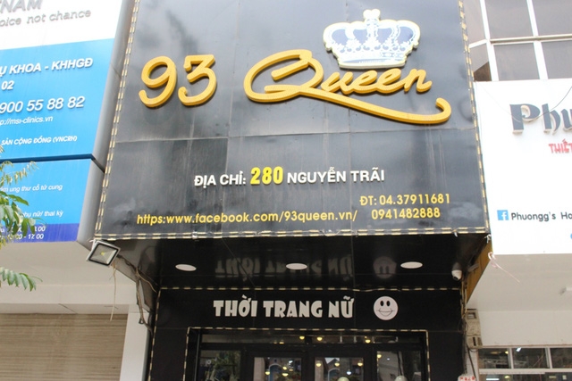 Không biết từ bao giờ, đường Nguyễn Trãi (quận Thanh Xuân, Hà Nội) đã được chia thành 2 đoạn phố, có ngã tư Nguyễn Trãi- Khuất Duy Tiến cắt ngang. Tuy nhiên, sẽ chẳng có gì đáng nói nếu như 2 đoạn phố này không được đánh số y hệt nhau. Trên đoạn Nguyễn Trãi đi về hướng Hà Đông, số nhà 280 là một cửa hàng thời trang...