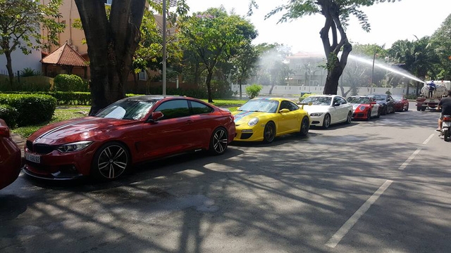Dàn siêu xe và xe độ độc nhất Việt Nam tụ tập cuối tuần - Ảnh 2.
